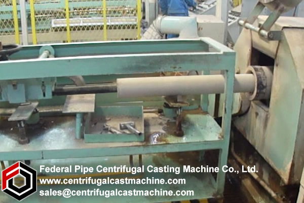 Centrifugal casting machine for manufacturing rotor